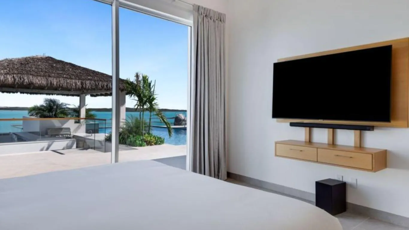 Ocean Breeze Villa | Turks and Caicos
