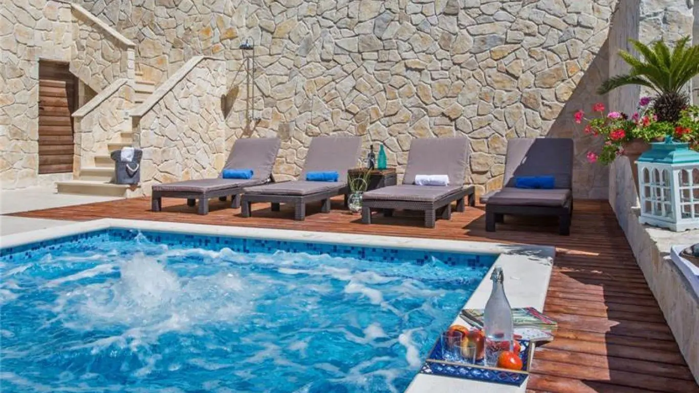 Villa Helen | Croatia