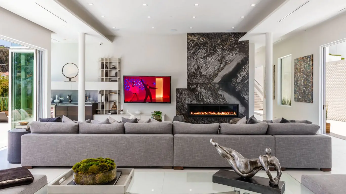 Villa Ninel | Los Angeles