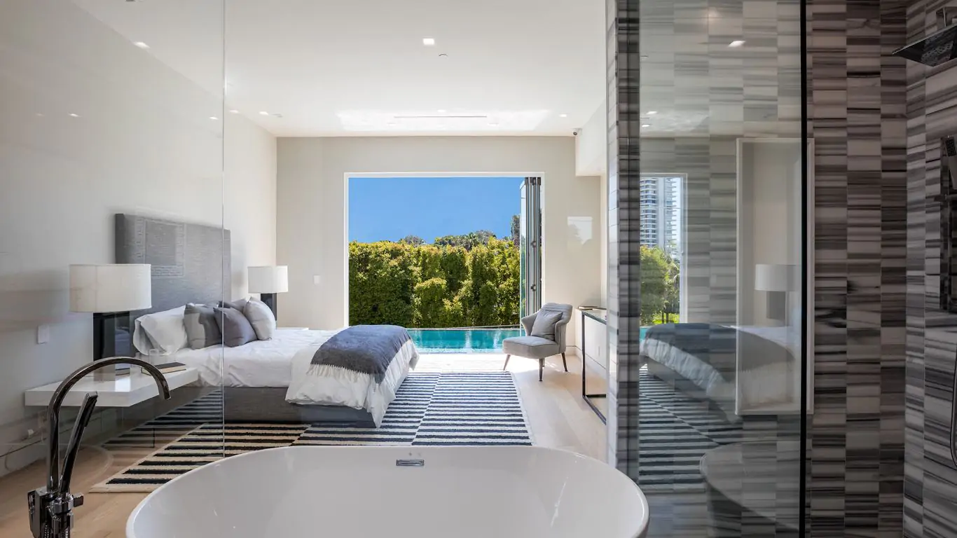 Villa Ninel | Los Angeles