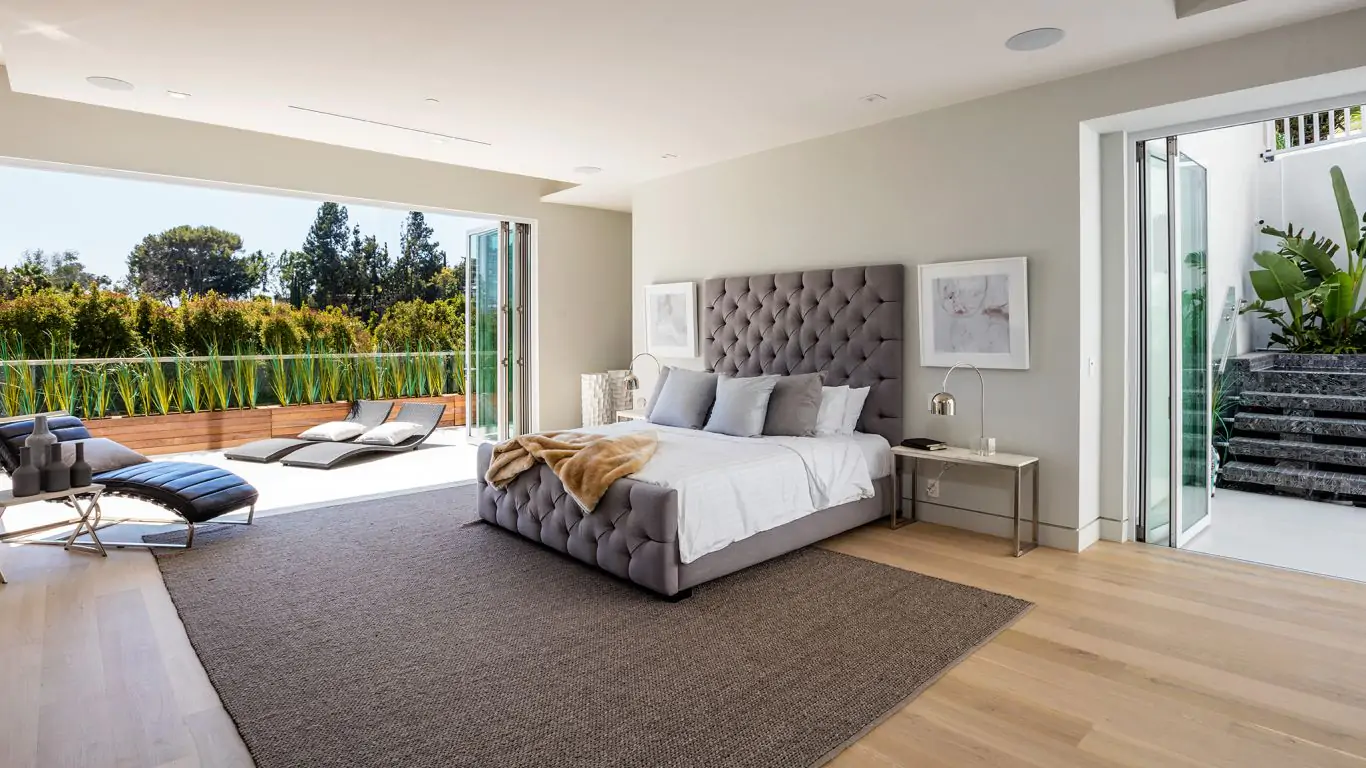 Villa Ninel | Los Angeles