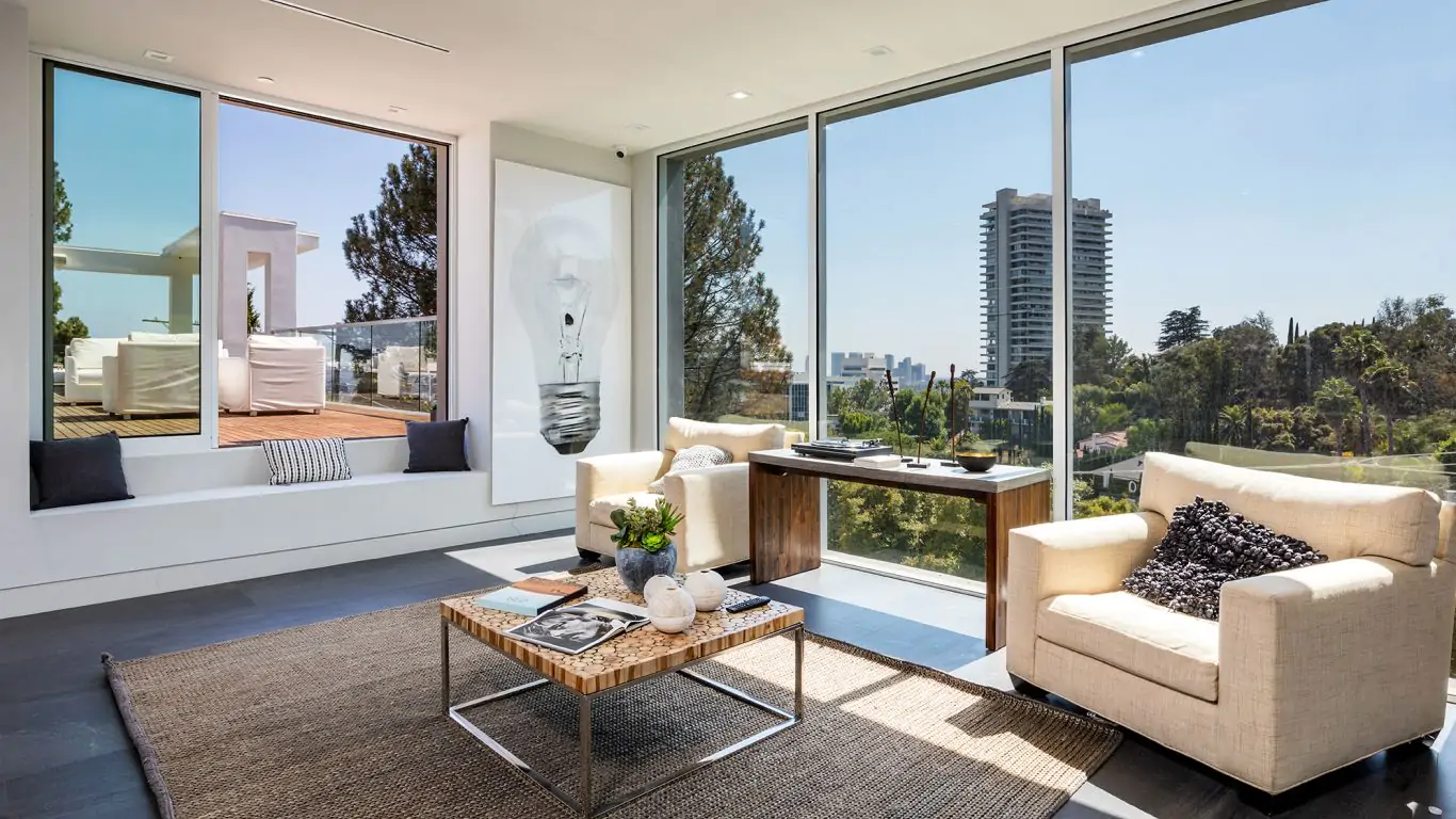 Villa Ninel | Los Angeles