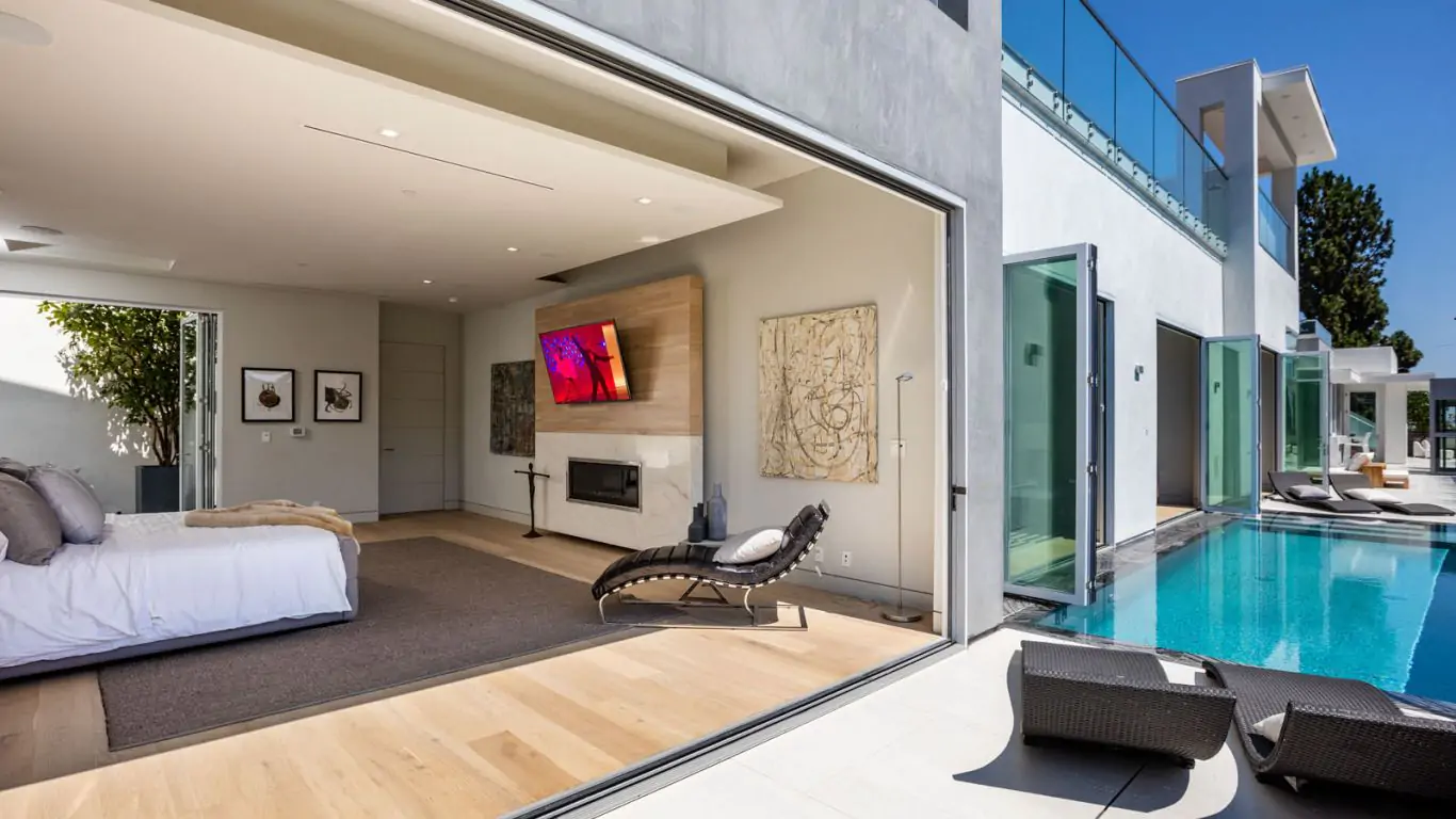 Villa Ninel | Los Angeles