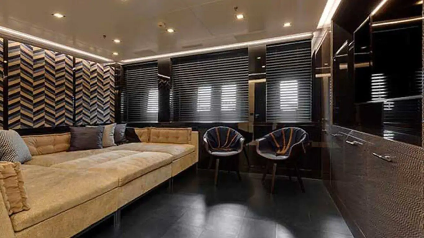 Yacht Mangusta 165 | Yachts