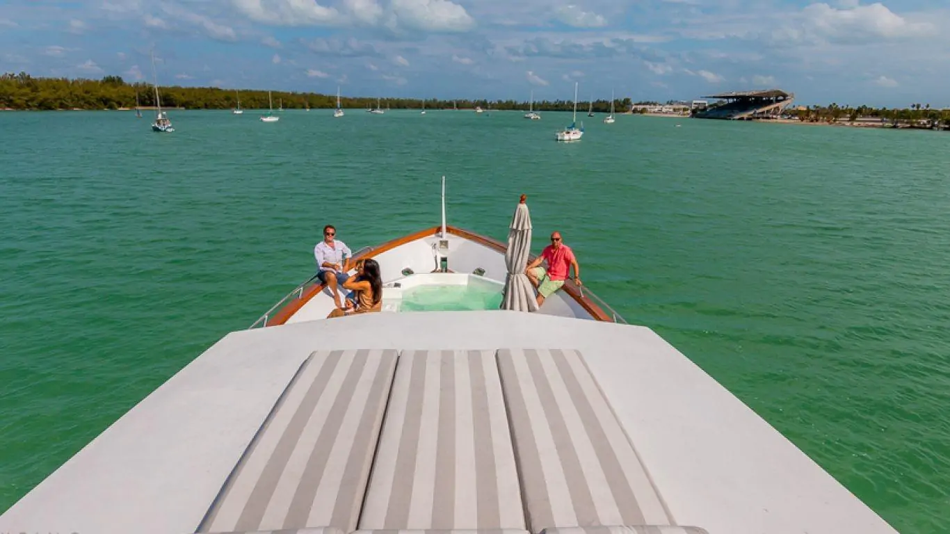 Yacht Broward Trilogy 103 | Yachts