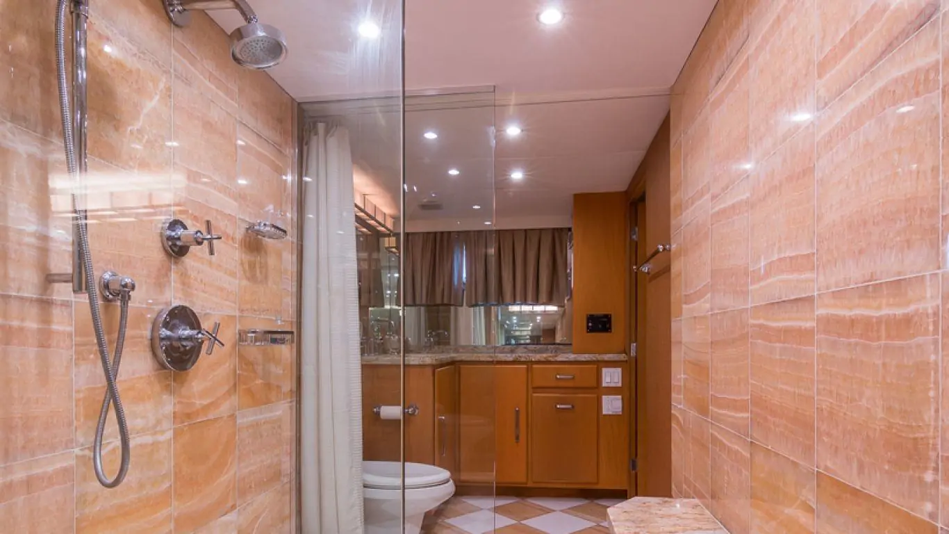 Yacht Broward Trilogy 103 | Yachts