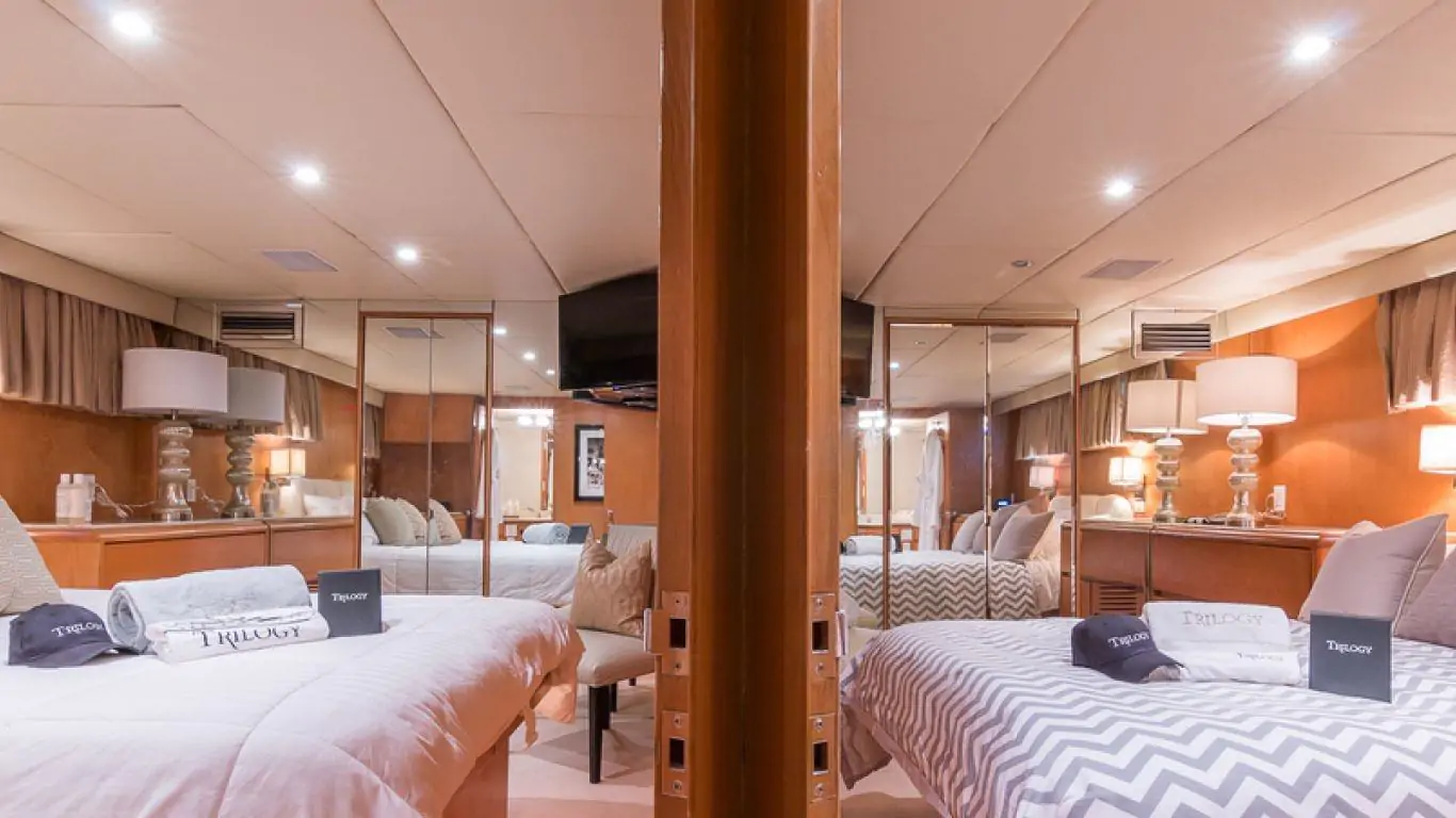 Yacht Broward Trilogy 103 | Yachts