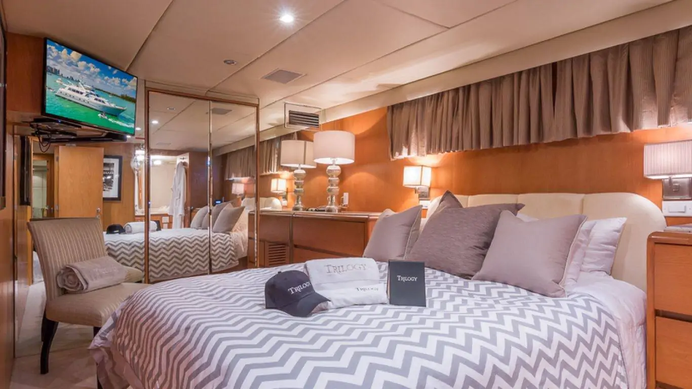 Yacht Broward Trilogy 103 | Yachts