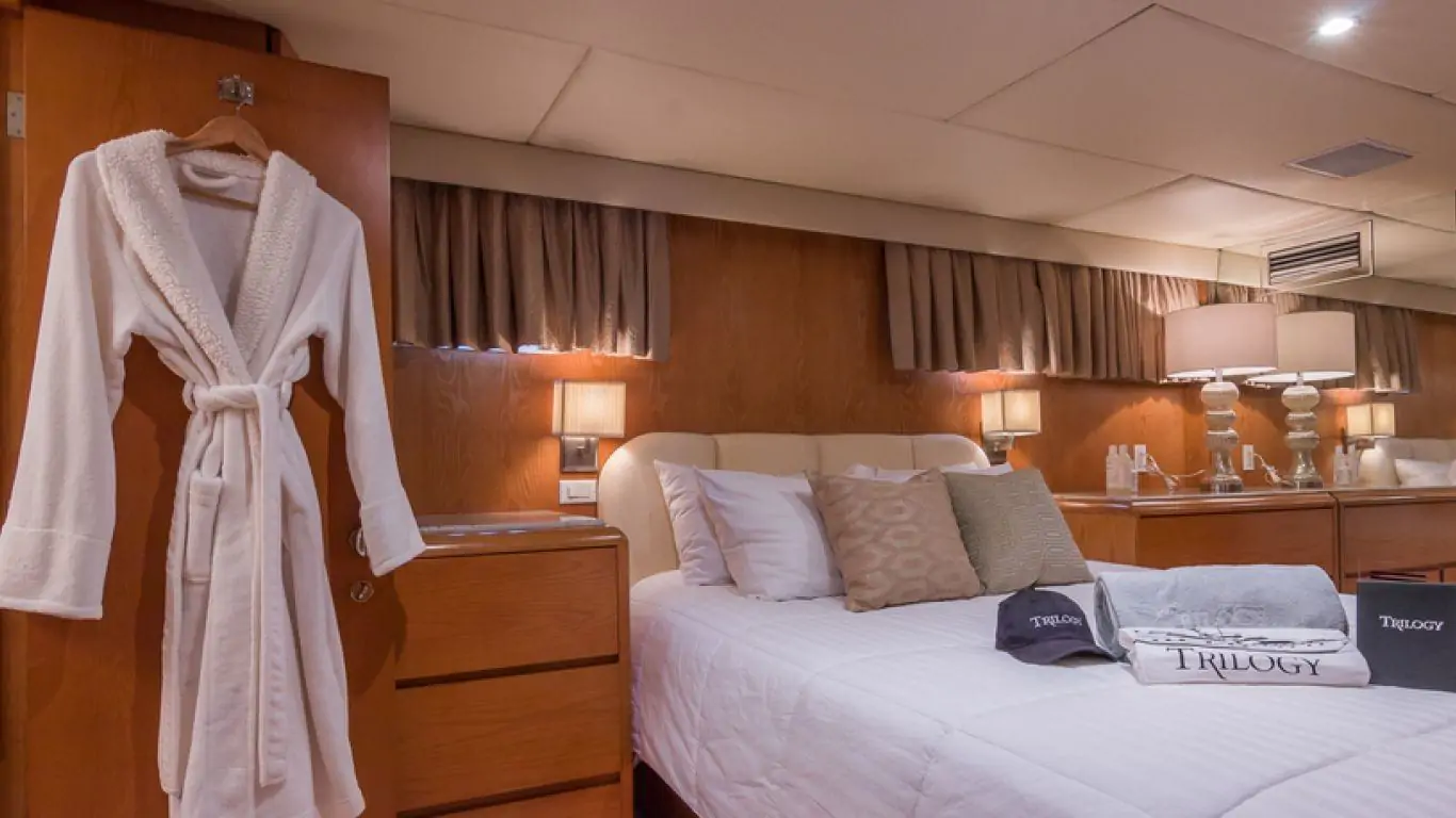 Yacht Broward Trilogy 103 | Yachts