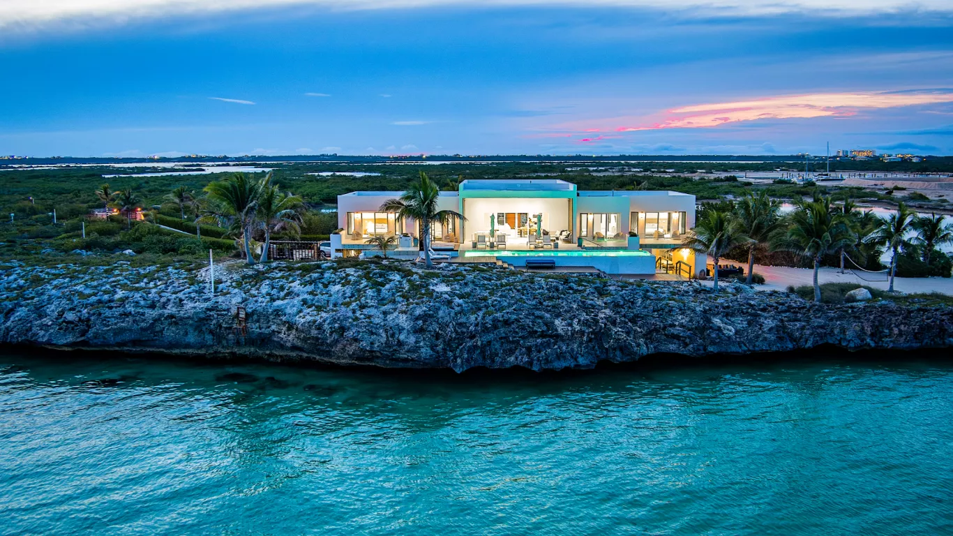 Tip Of The Tail Villa | Turks and Caicos