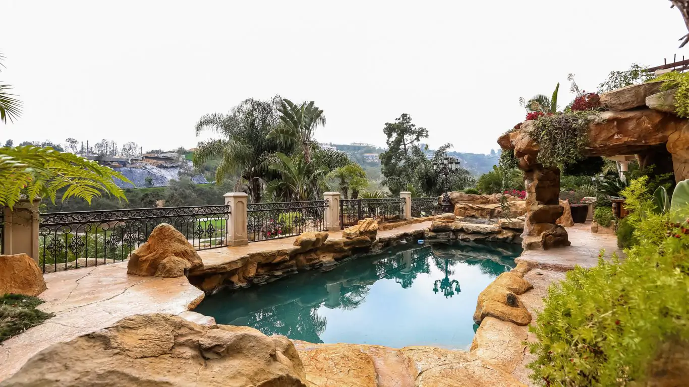 Bella Villa Resort | Los Angeles