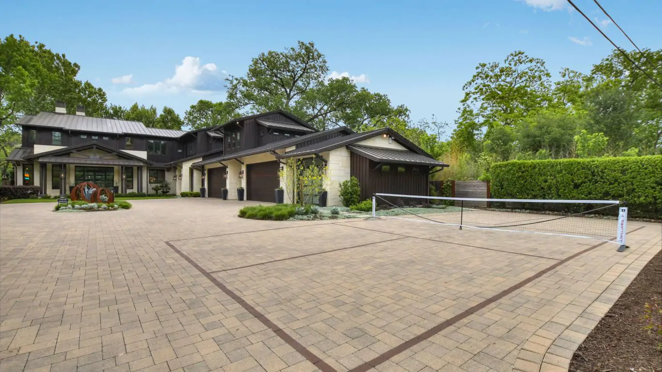 Villa Viona | Austin