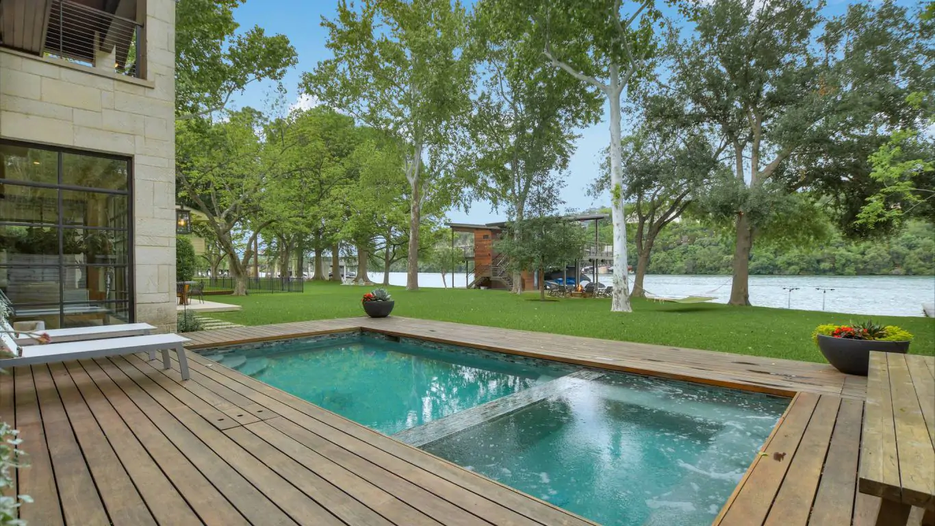 Villa Viona | Austin