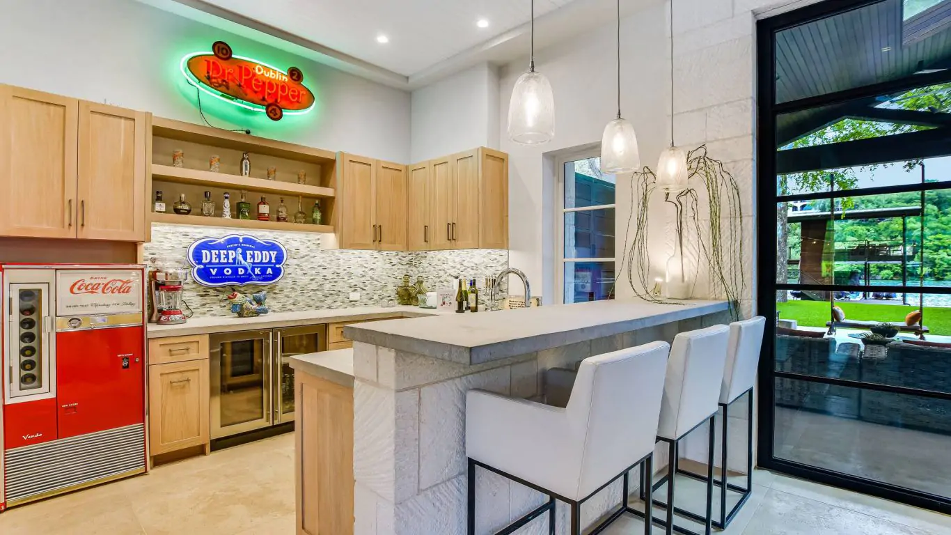 Villa Viona | Austin