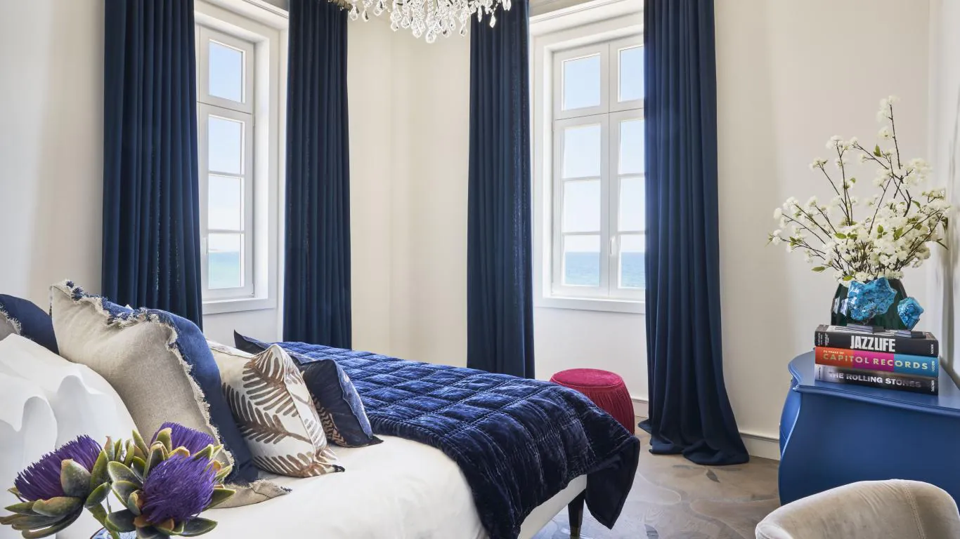 The Red Chalet | Rest of Portugal