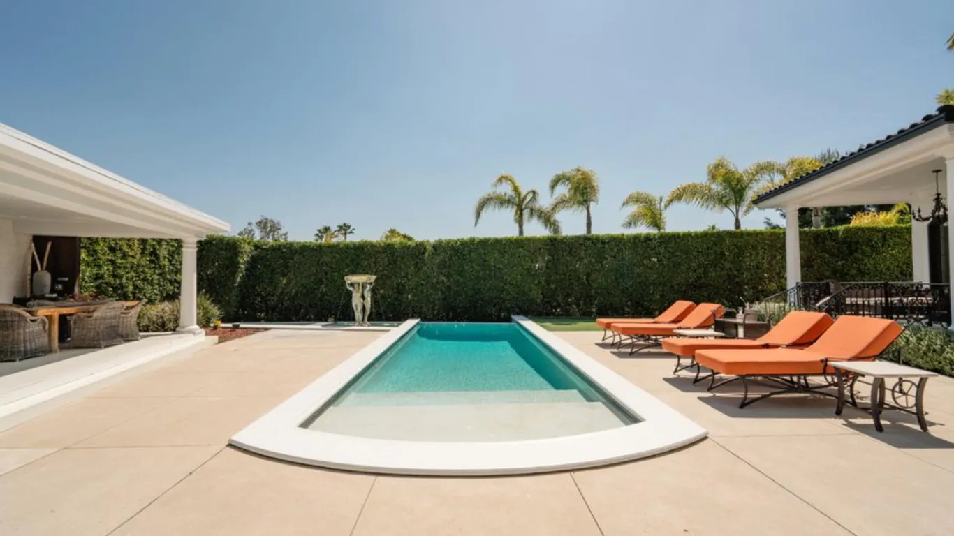 Villa Claire | Los Angeles