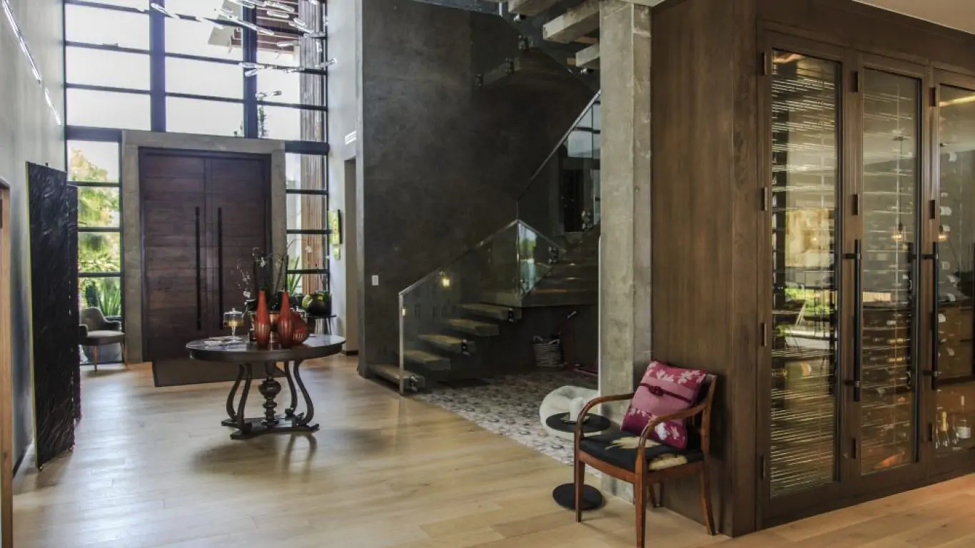 Villa Izzy | Miami