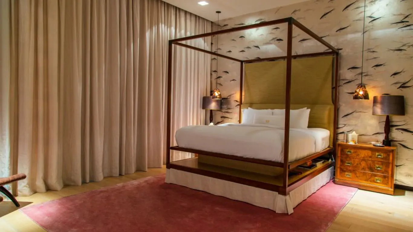 Villa Izzy | Miami