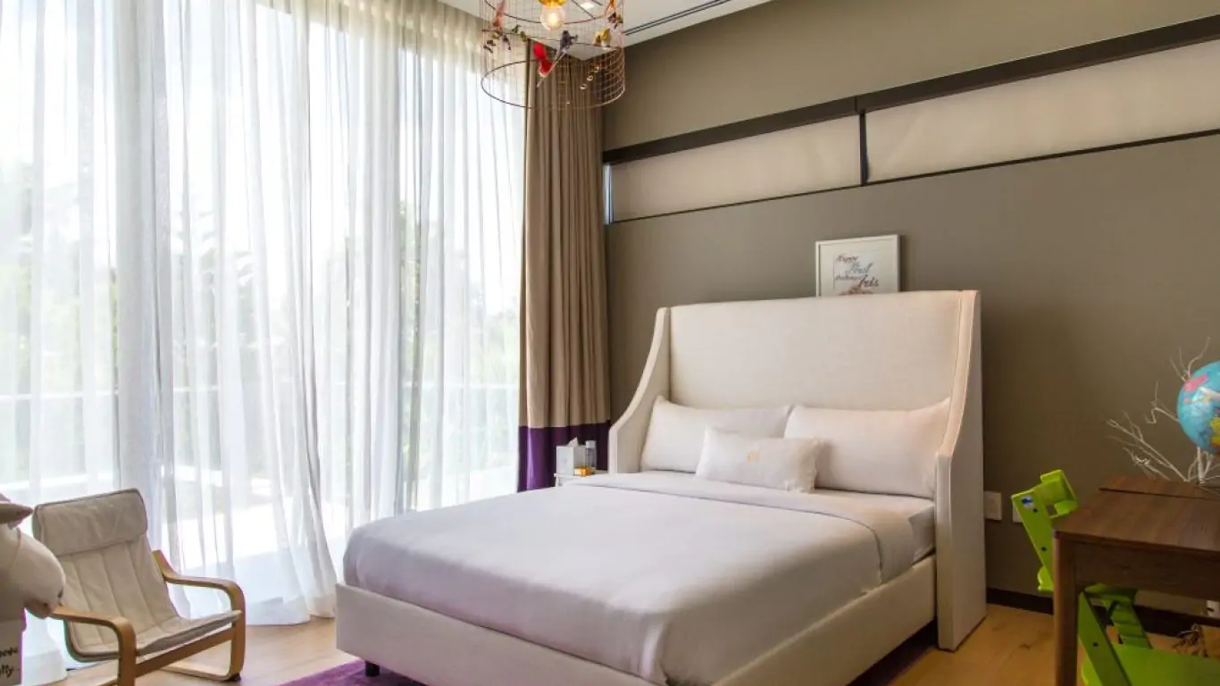 Villa Izzy | Miami
