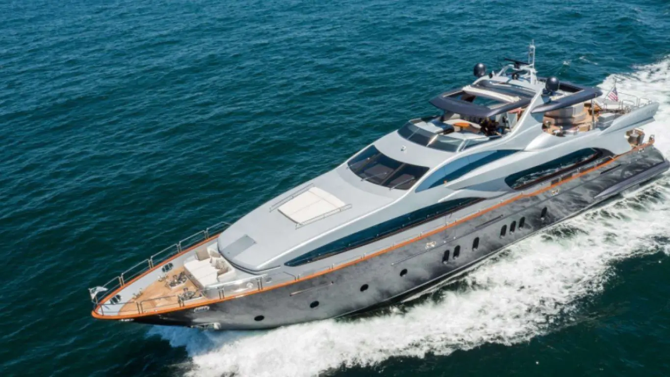 Yacht Tail Lights 116 | Yachts