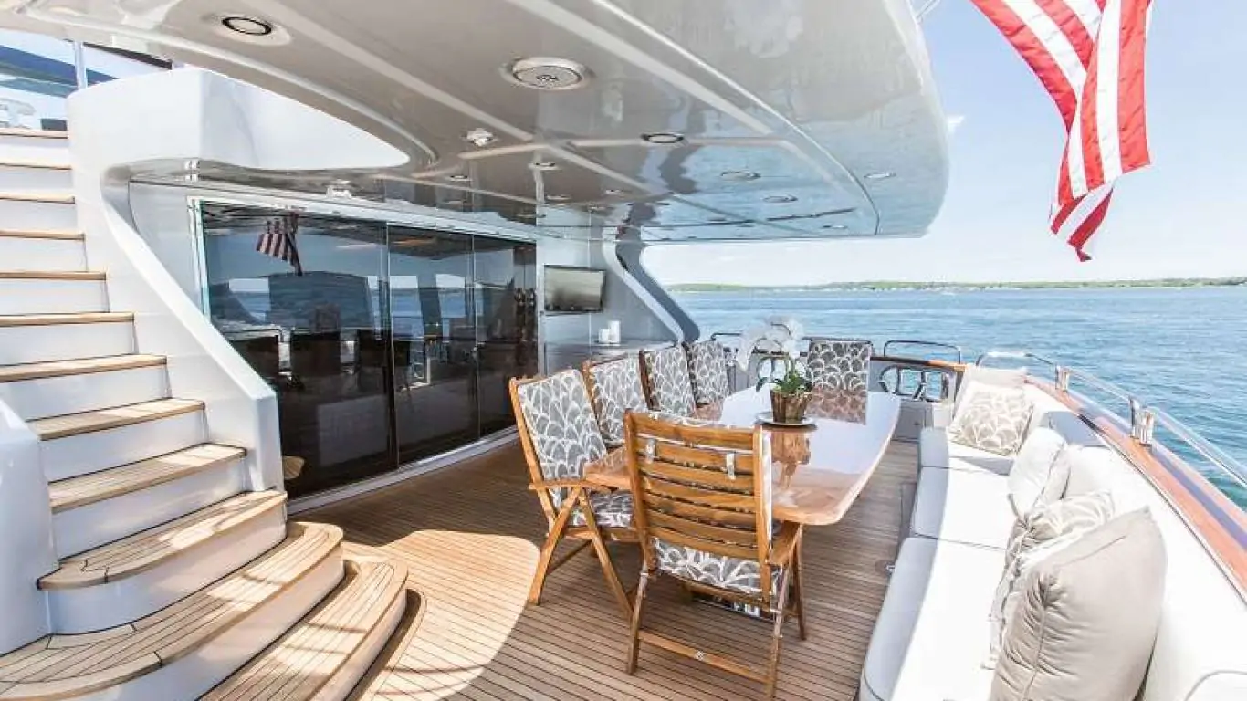 Yacht Tail Lights 116 | Yachts