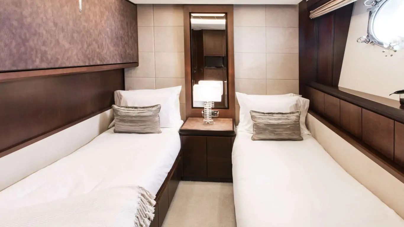 Yacht Tail Lights 116 | Yachts