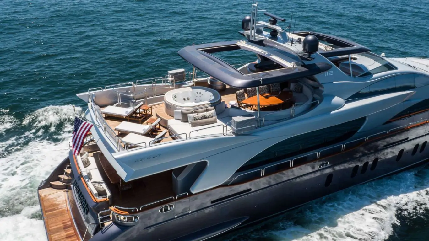 Yacht Tail Lights 116 | Yachts