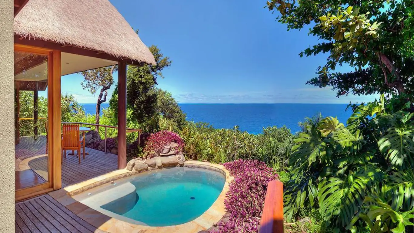 Royal Davui | Pacific Ocean Islands