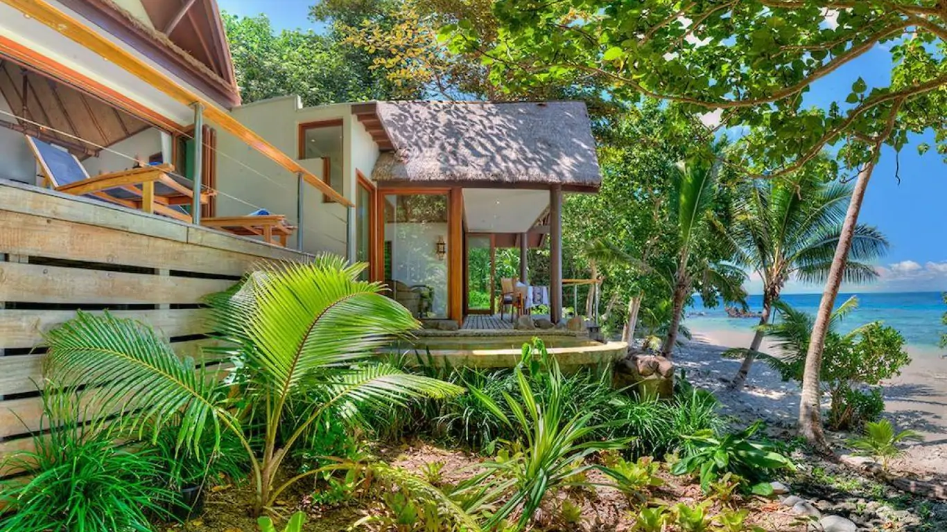 Royal Davui | Pacific Ocean Islands
