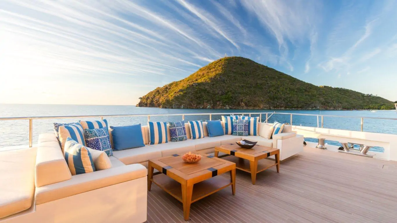 Yacht Party Girl 205 | Yachts