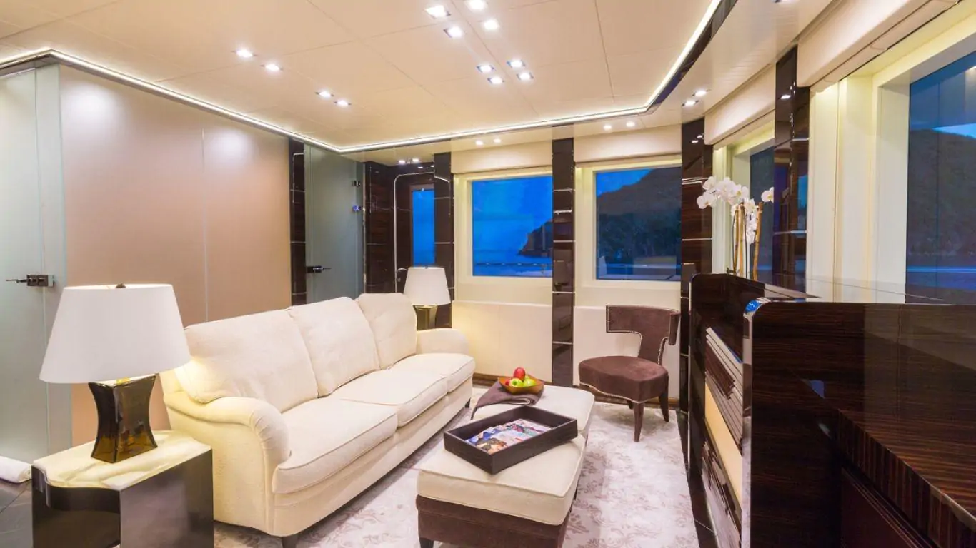 Yacht Party Girl 205 | Yachts