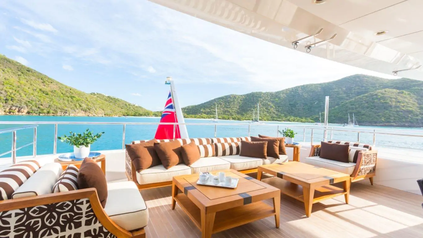 Yacht Party Girl 205 | Yachts