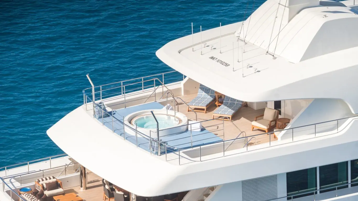 Yacht Party Girl 205 | Yachts