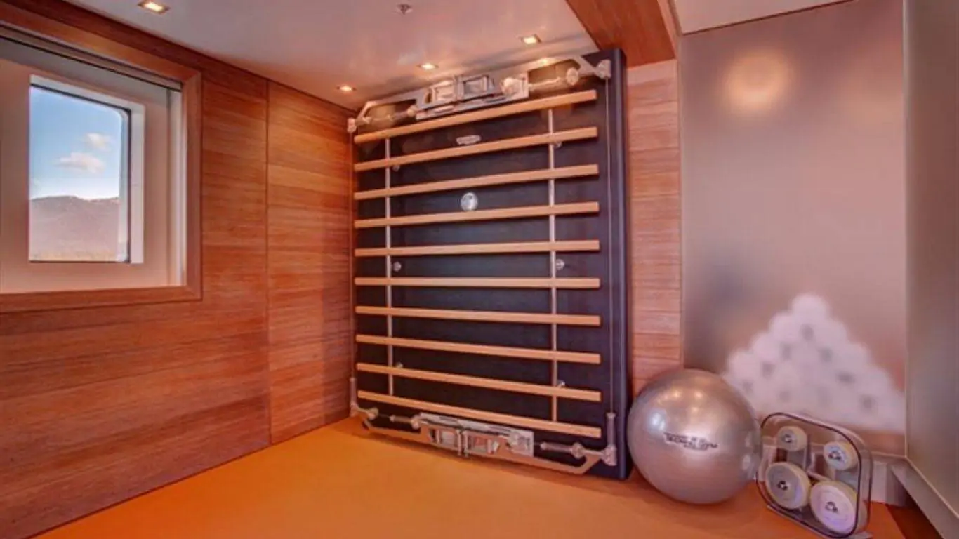 Yacht Party Girl 205 | Yachts