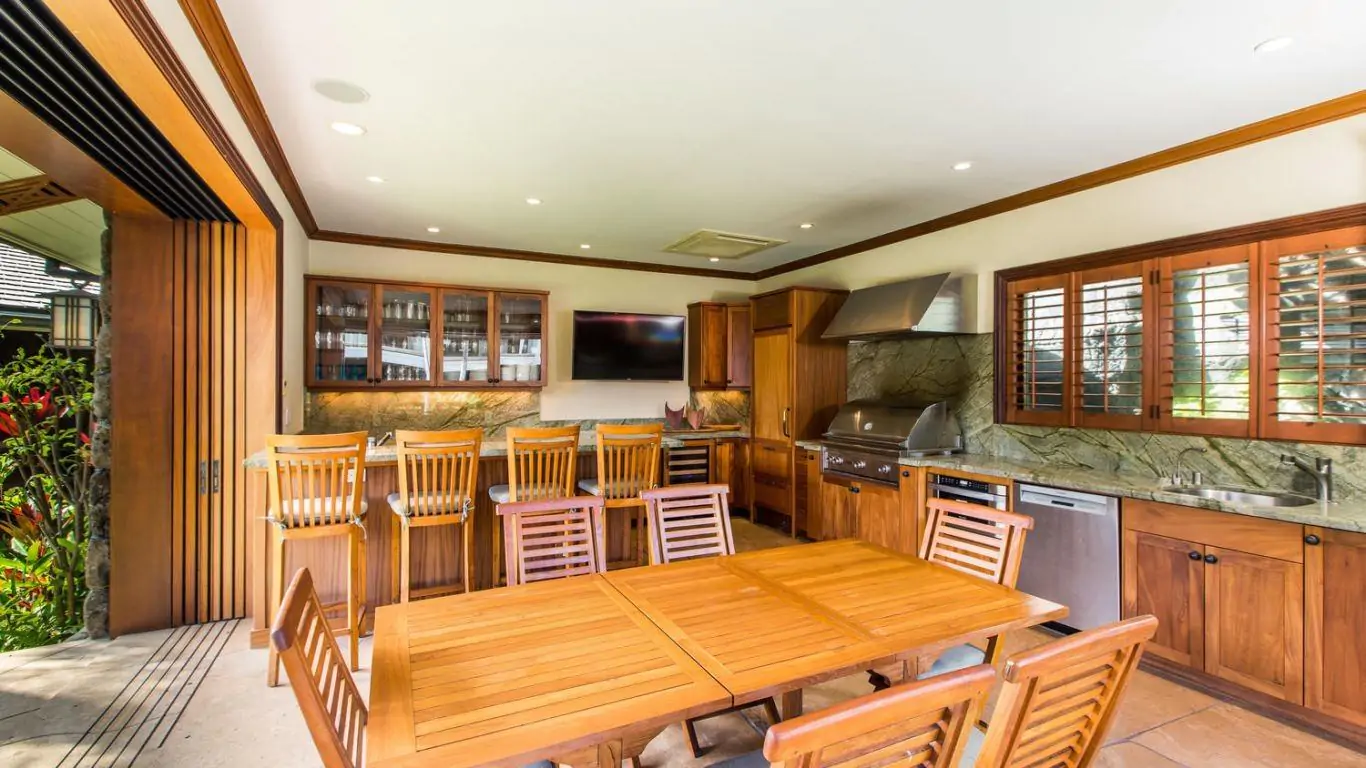 The Royal Kailua Estate | Oahu