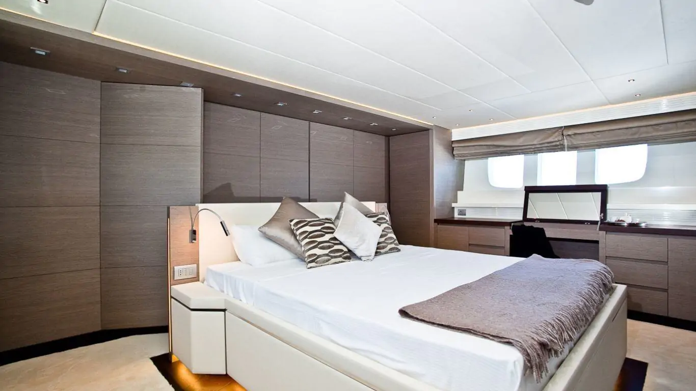 Yacht Aubrey 94 | Yachts