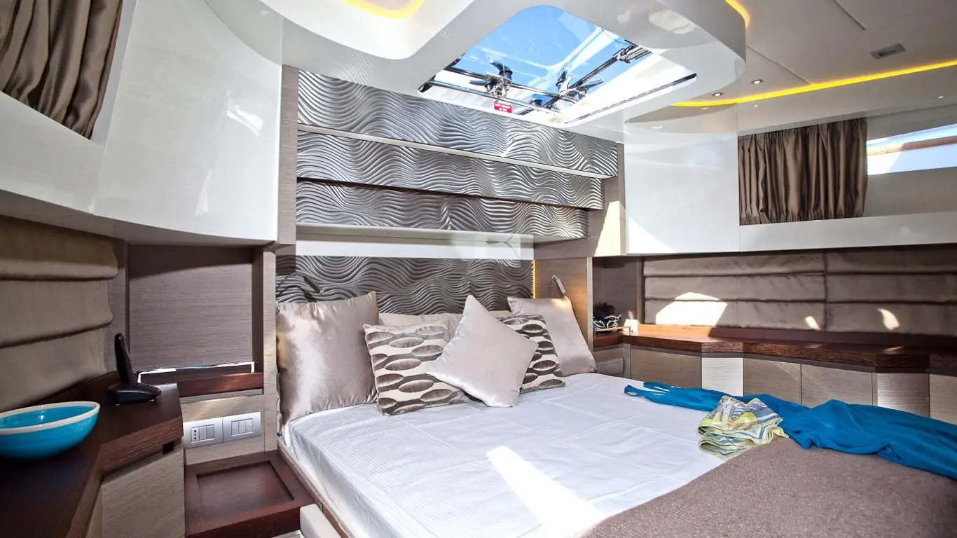 Yacht Aubrey 94 | Yachts