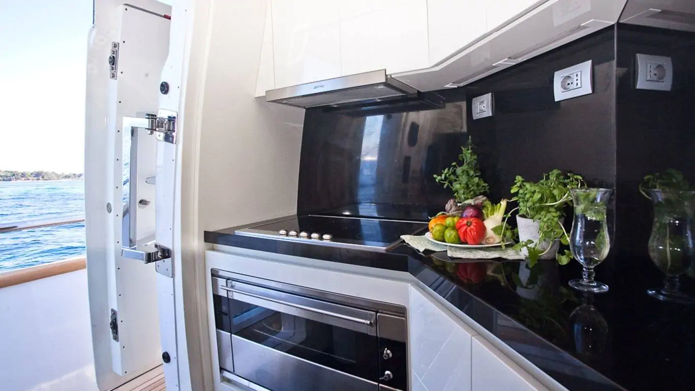 Yacht Aubrey 94 | Yachts