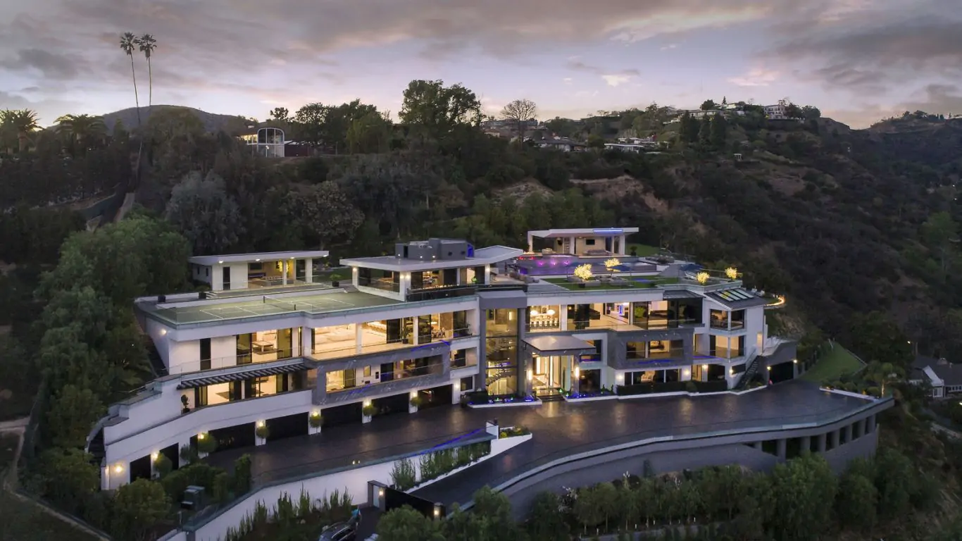 Villa Dominica | Los Angeles