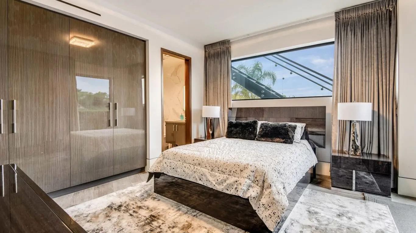 Villa Dominica | Los Angeles