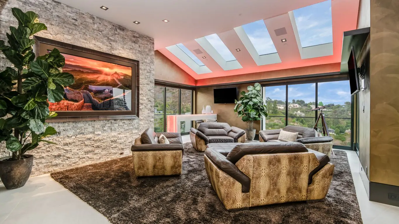 Villa Dominica | Los Angeles