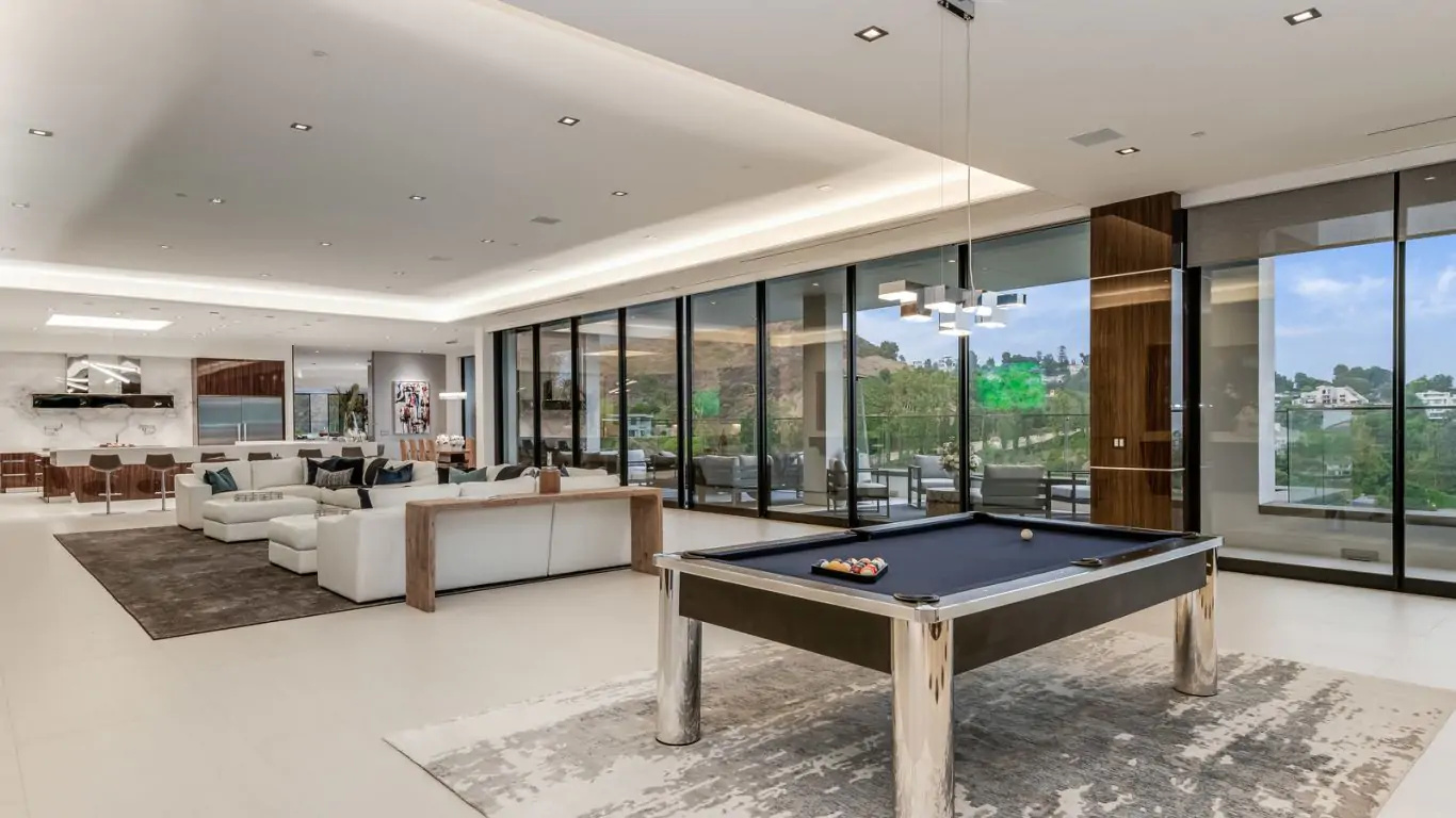 Villa Dominica | Los Angeles