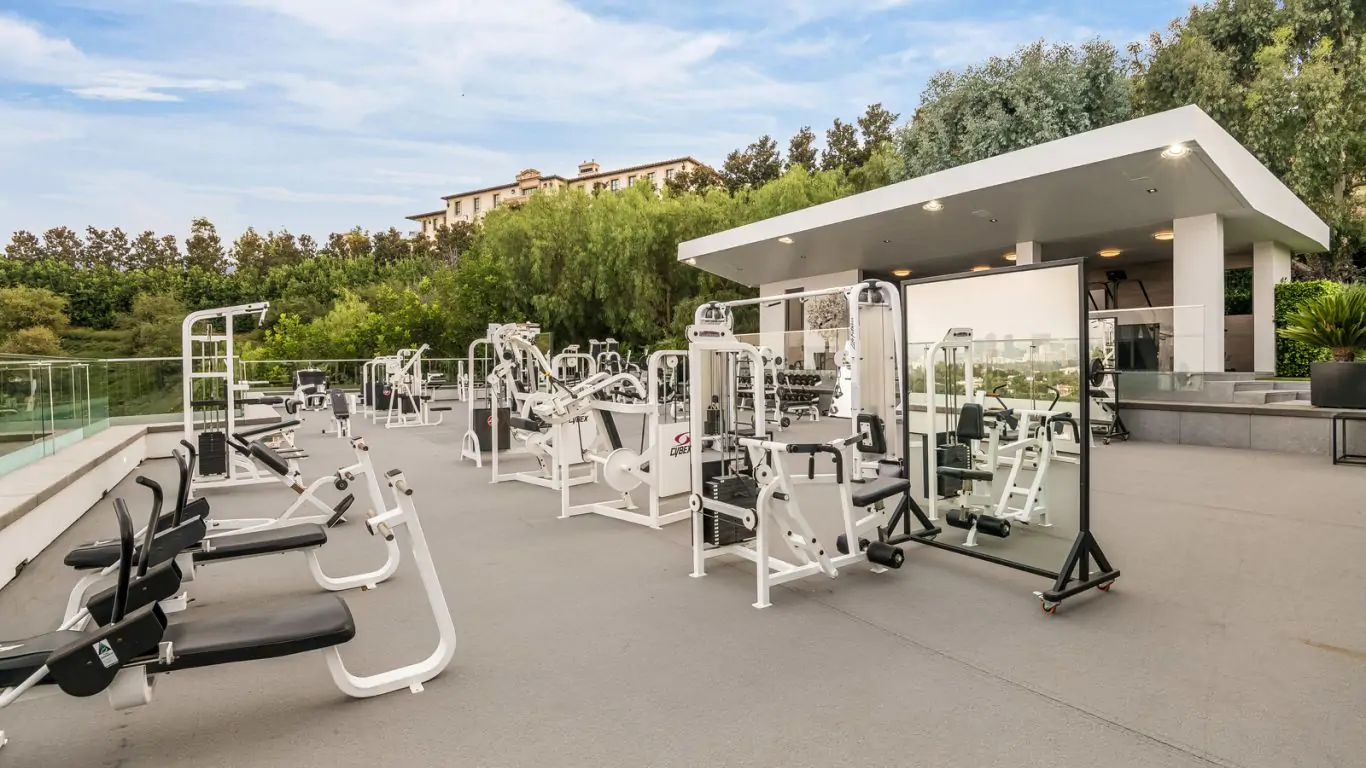 Villa Dominica | Los Angeles