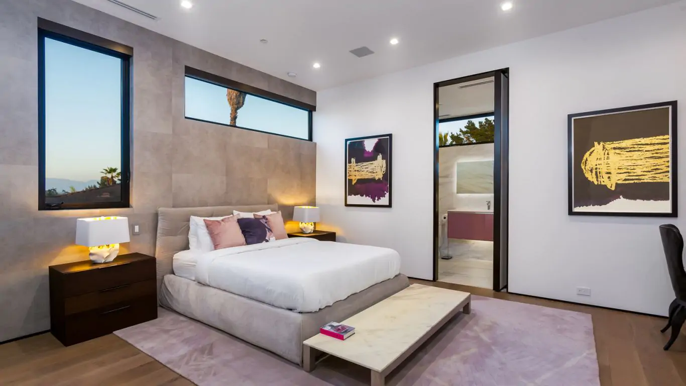 Villa April | Los Angeles