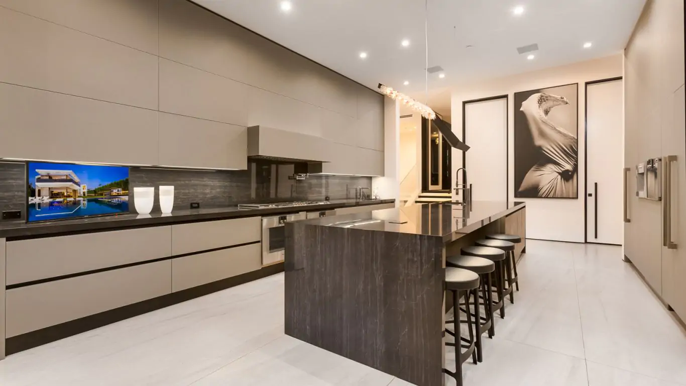 Villa April | Los Angeles