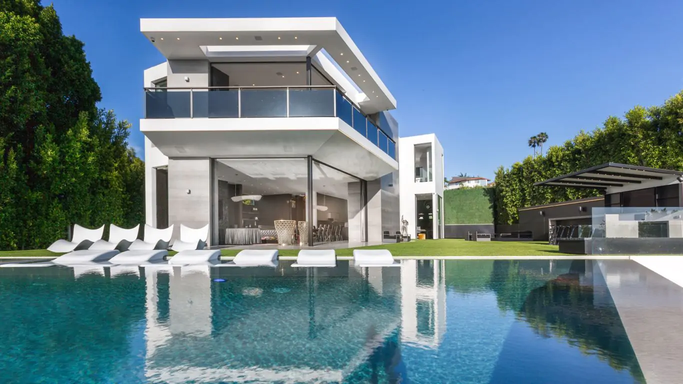 Villa April | Los Angeles