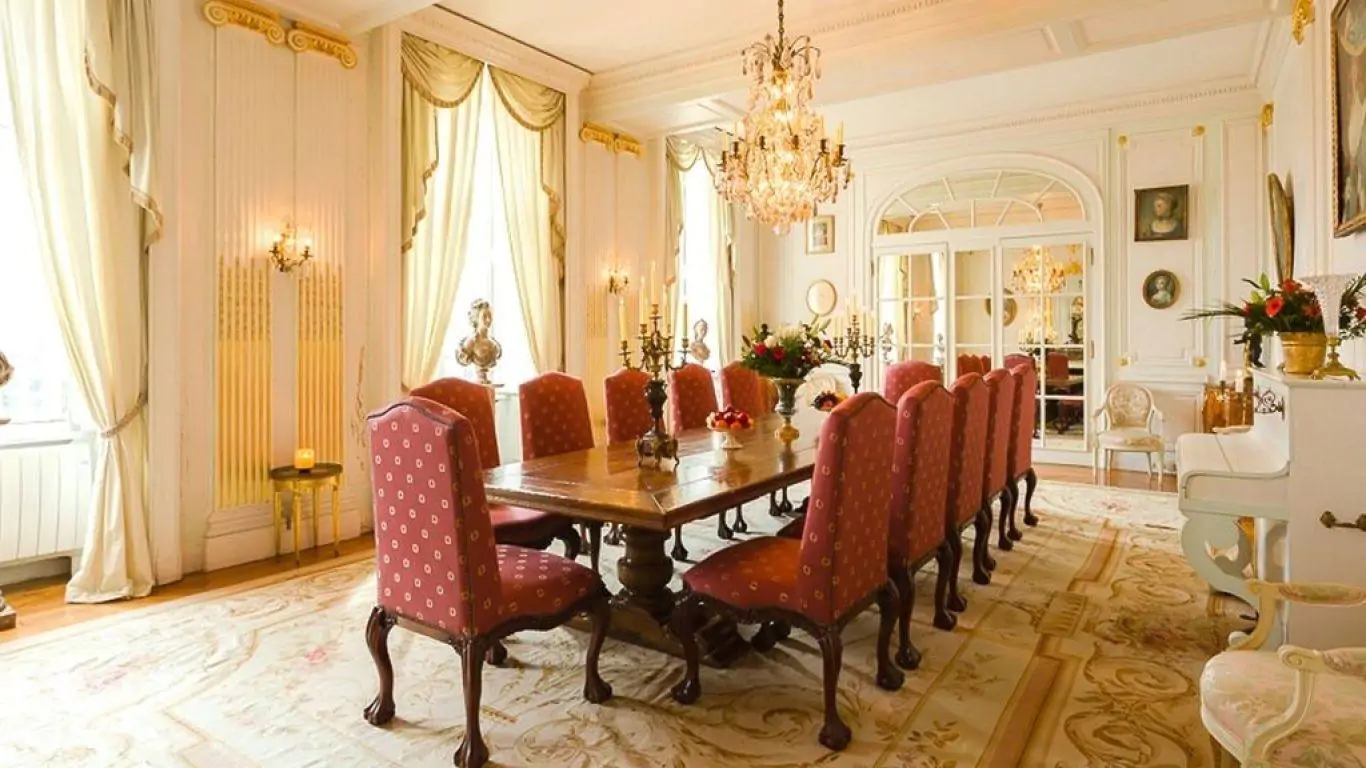 Chateau Ophelia | Paris