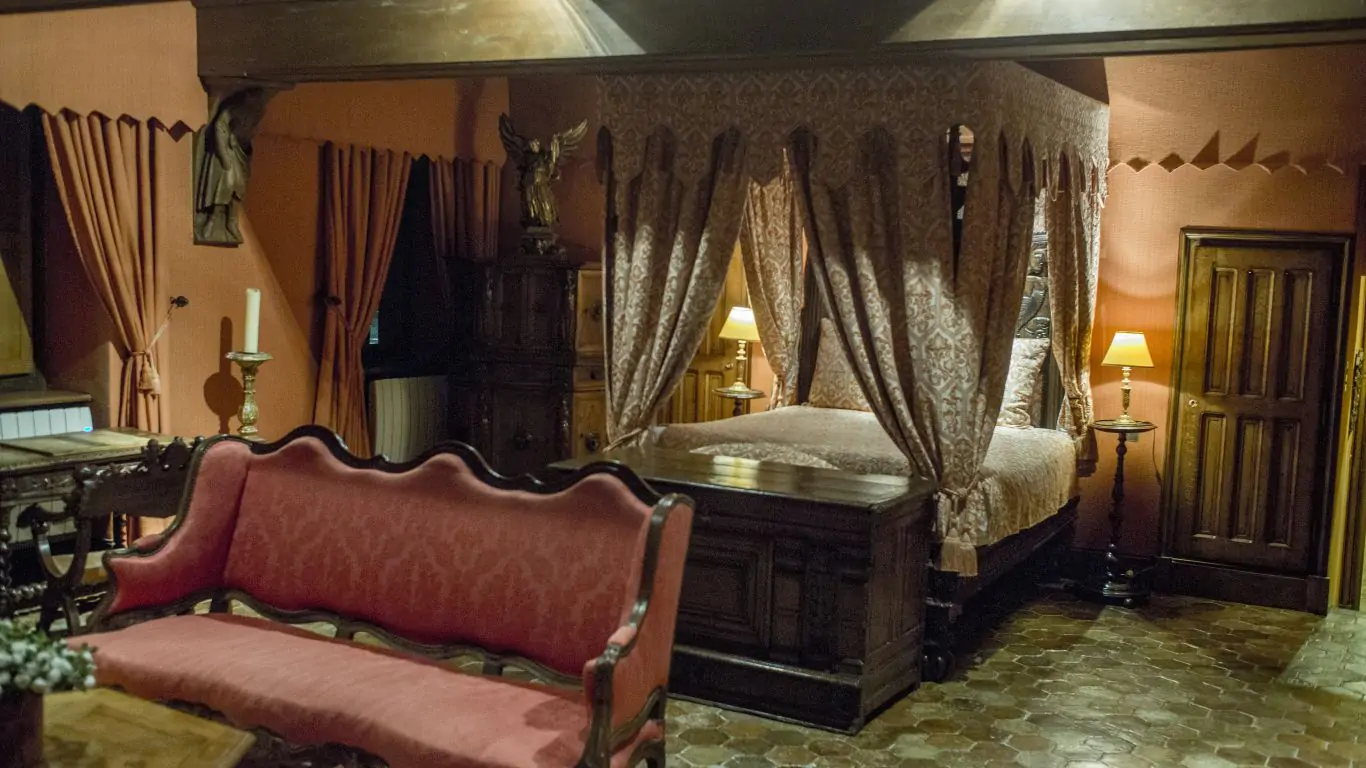 Chateau Ophelia | Paris