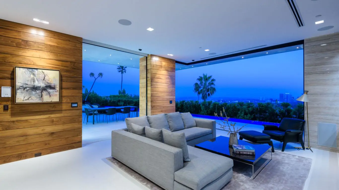 Villa Denise | Los Angeles
