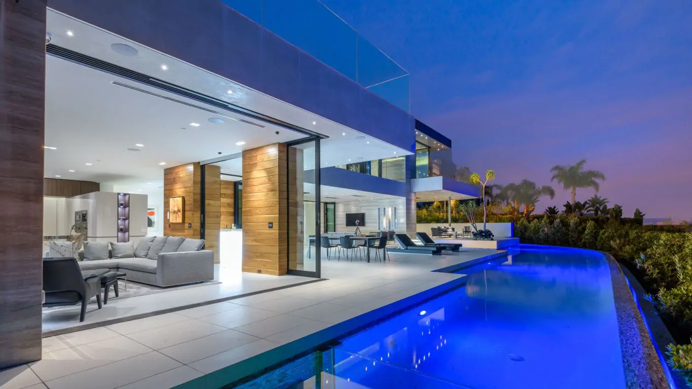 Villa Denise | Los Angeles
